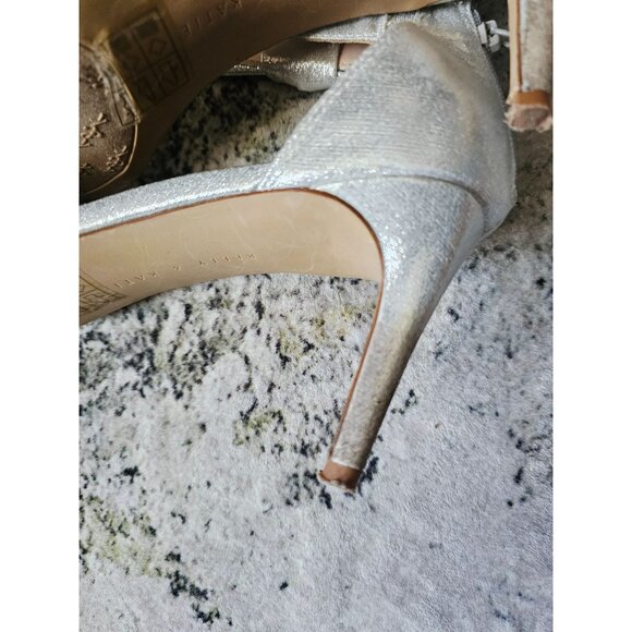 Kelly and Katie Heels Silver Metallic‎ Bow With Rhinestones size 10 - Picture 4 of 9